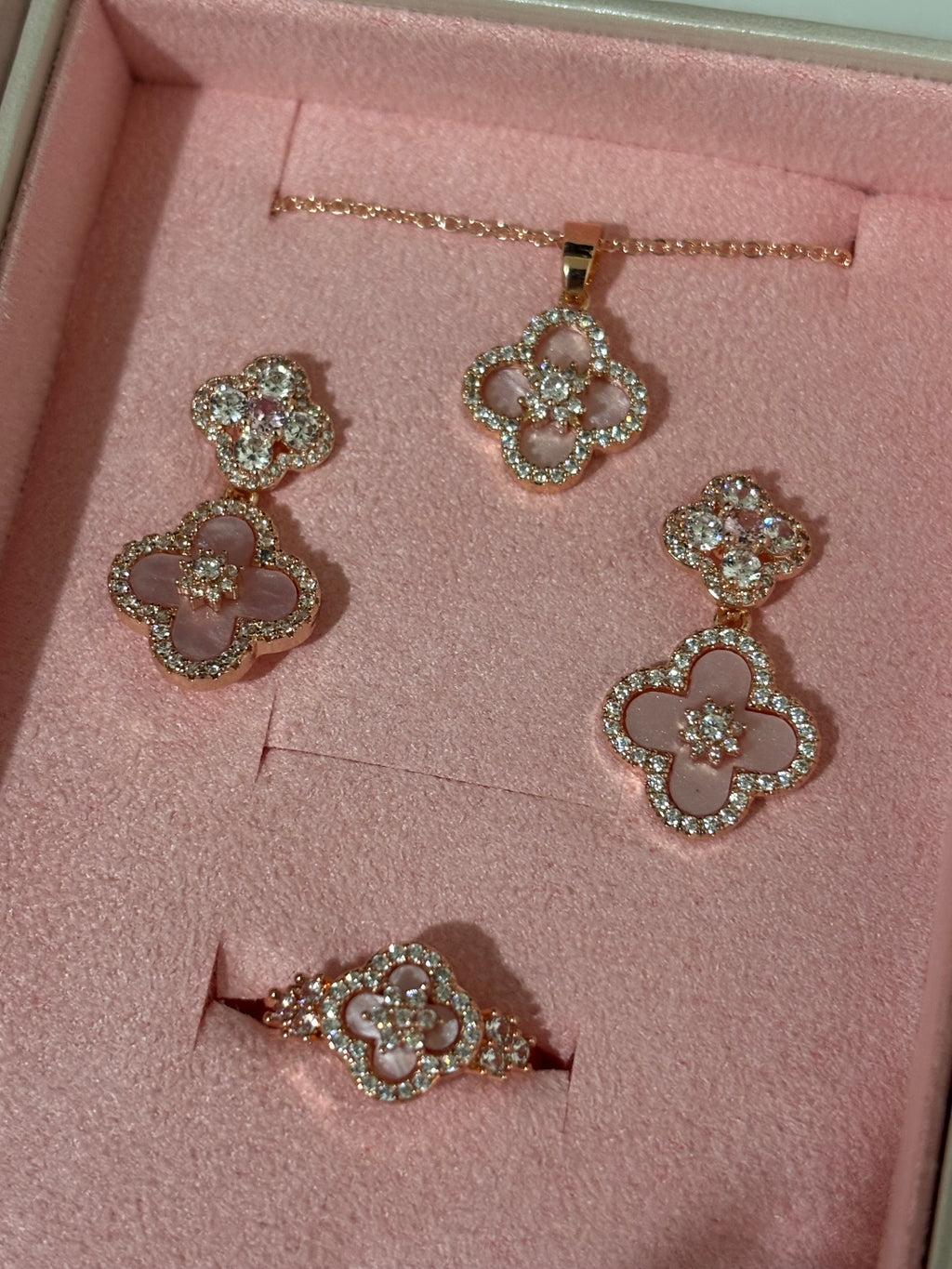 Pink Clover Set