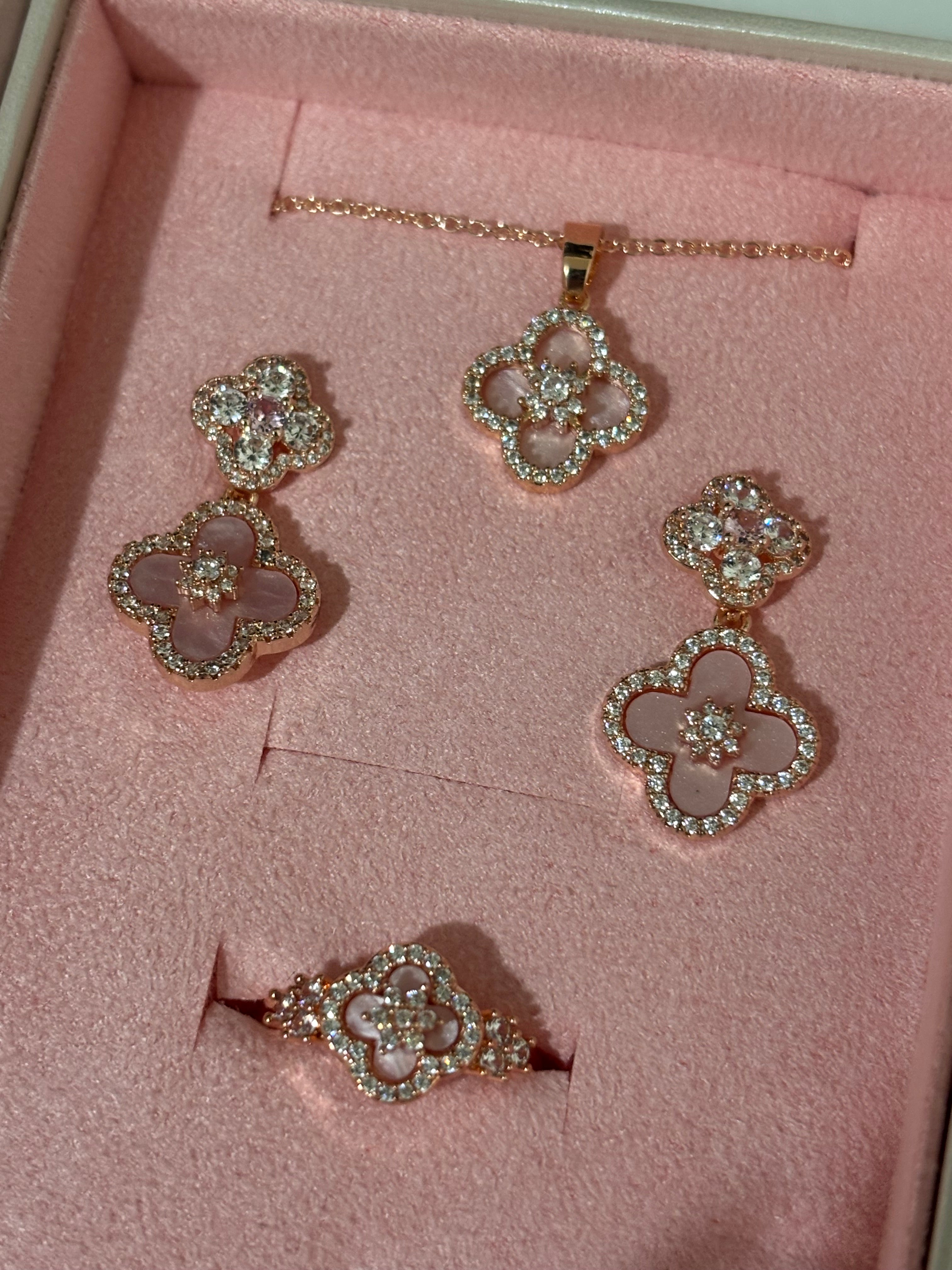 Pink Clover Set